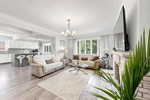 Photo 6 at 11 Elynhill Drive, Willowdale West, Toronto