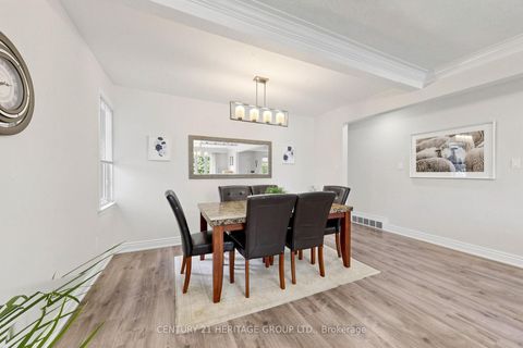 Photo 9 at 11 Elynhill Drive, Willowdale West, Toronto