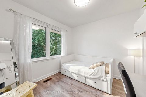 Photo 23 at 11 Elynhill Drive, Willowdale West, Toronto