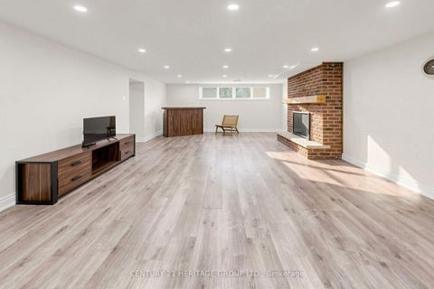 Photo 29 at 11 Elynhill Drive, Willowdale West, Toronto