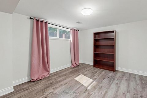 Photo 32 at 11 Elynhill Drive, Willowdale West, Toronto