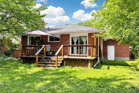 Photo 43 at 11 Elynhill Drive, Willowdale West, Toronto