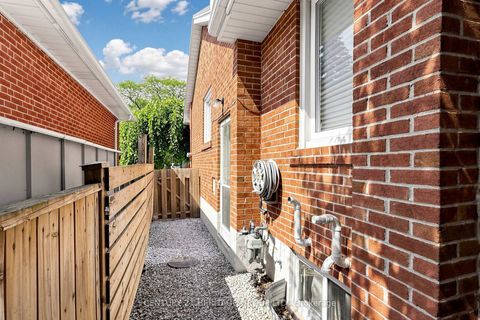 Photo 46 at 11 Elynhill Drive, Willowdale West, Toronto