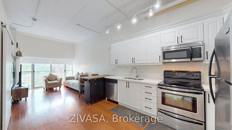 Photo 9 at 218 - 2 Fieldway Road, City Centre West, Toronto