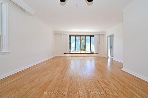 Photo 4 at 41 Stanwood Crescent, Humbermede, Toronto