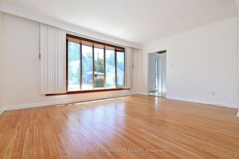 Photo 5 at 41 Stanwood Crescent, Humbermede, Toronto