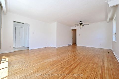 Photo 6 at 41 Stanwood Crescent, Humbermede, Toronto