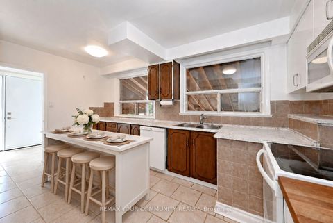 Photo 7 at 41 Stanwood Crescent, Humbermede, Toronto