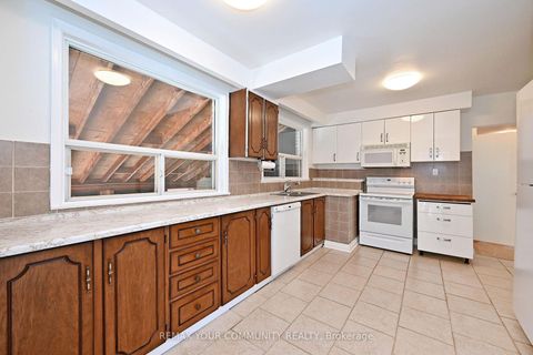 Photo 9 at 41 Stanwood Crescent, Humbermede, Toronto
