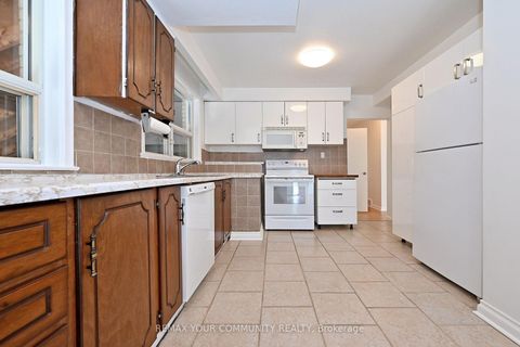 Photo 10 at 41 Stanwood Crescent, Humbermede, Toronto