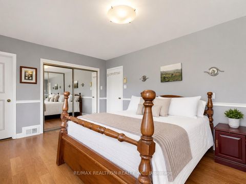 Photo 14 at 22 Longbridge Road, Uplands, Vaughan