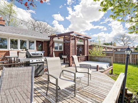 Photo 30 at 22 Longbridge Road, Uplands, Vaughan