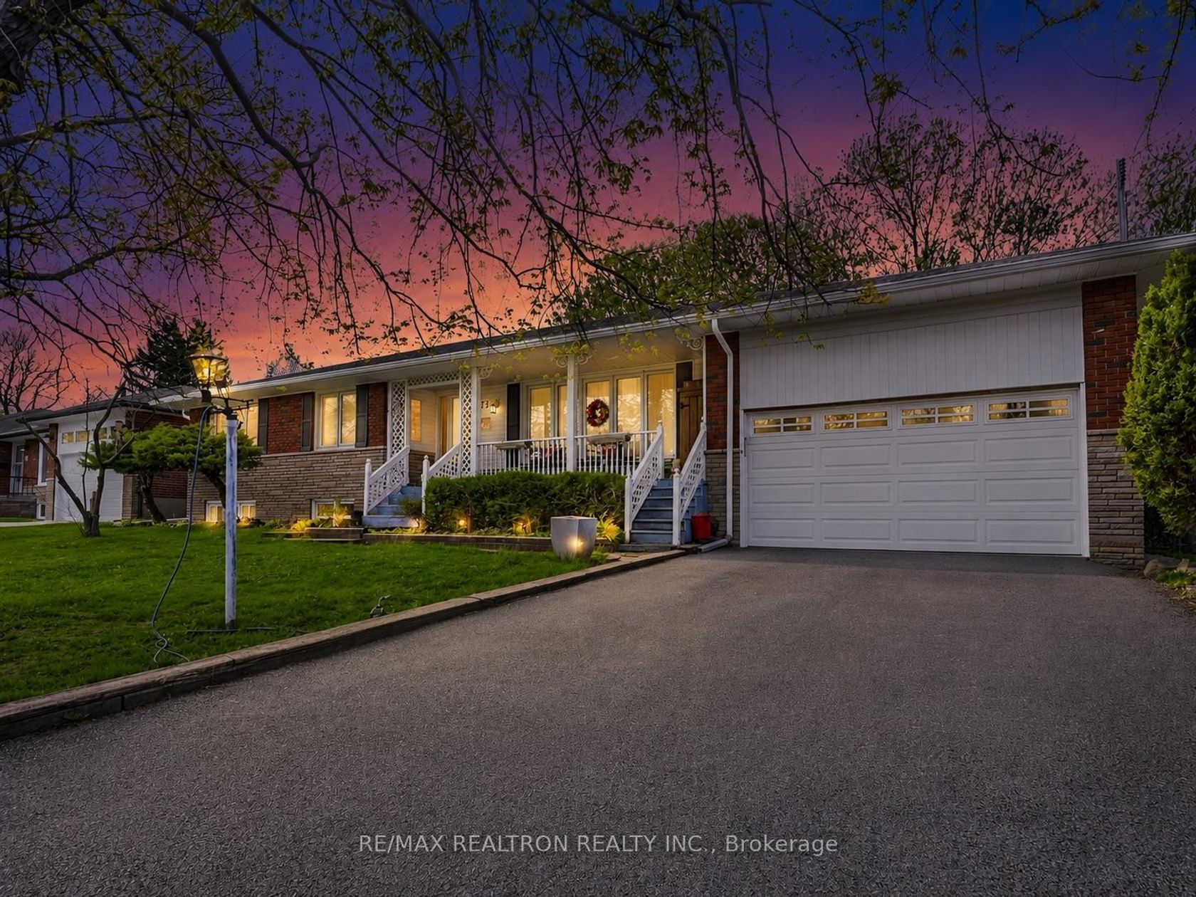 22 Longbridge Road, Uplands, Vaughan photo 5