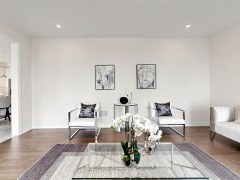 Photo 6 at 31 Valleo Street, Keswick North, Georgina