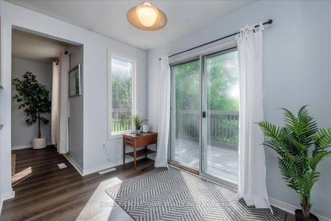 Photo 6 at 17 Knicely Road, Painswick North, Barrie