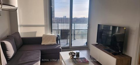 Photo 11 at 501 - 11 Lillian Street, Mount Pleasant West, Toronto