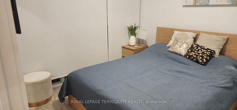 Photo 14 at 501 - 11 Lillian Street, Mount Pleasant West, Toronto