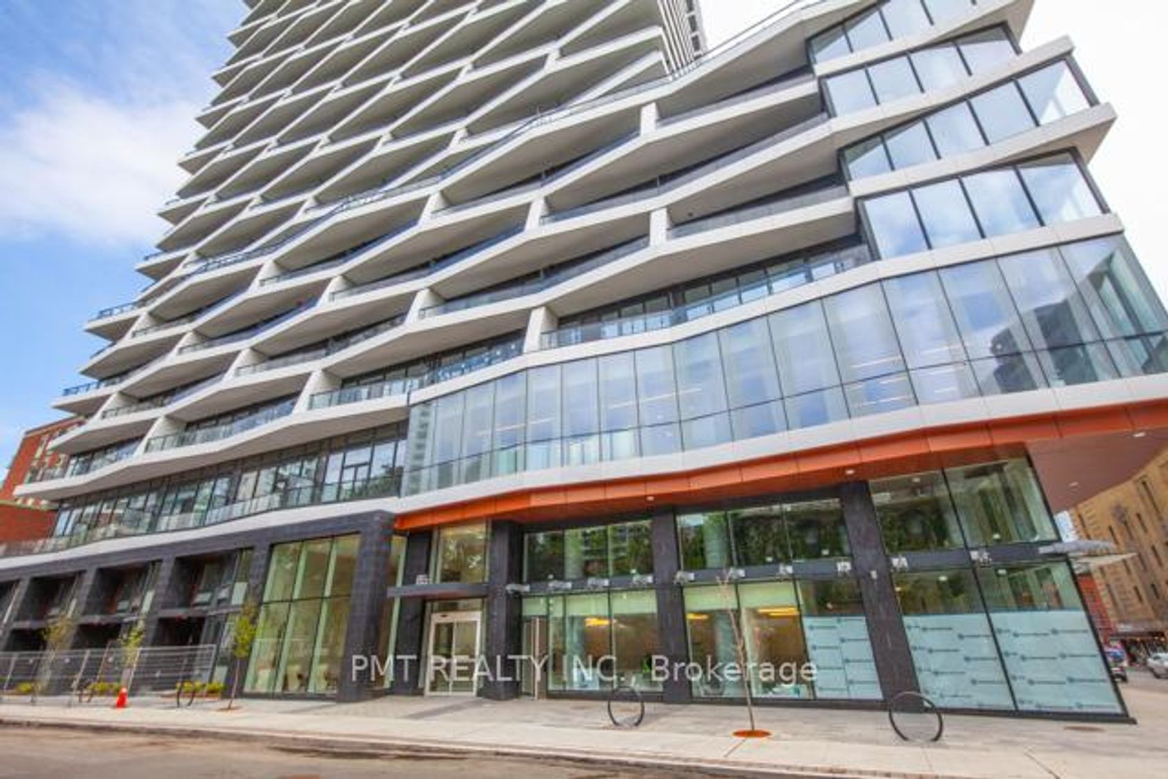 1617 - 85 Wood Street, Yonge Corridor, Toronto photo number 2