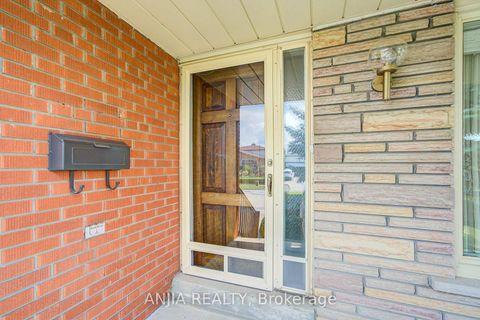 Photo 5 at 5 Brantford Drive, L'Amoreaux, Toronto