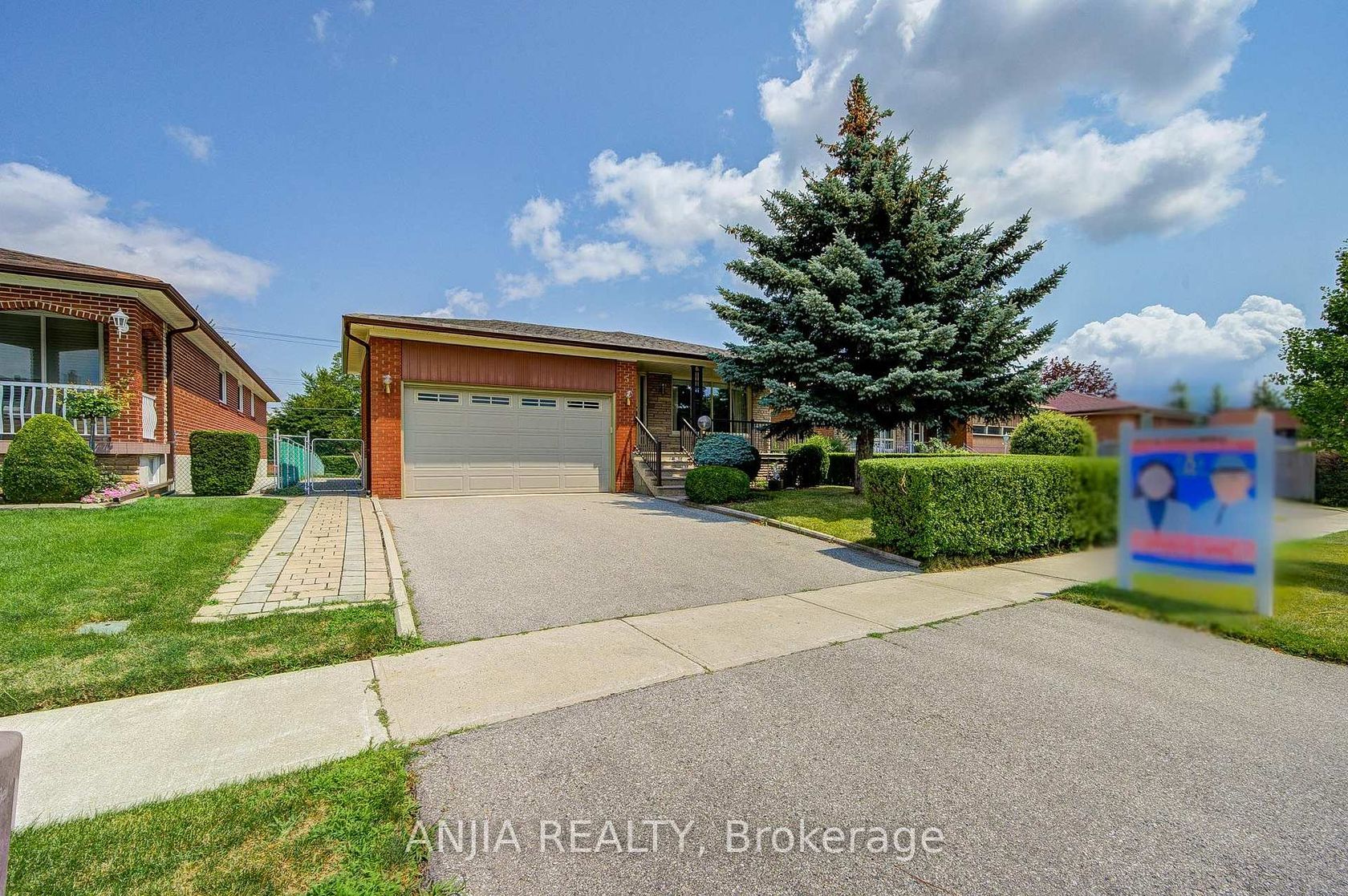 5 Brantford Drive, L'Amoreaux, Toronto 