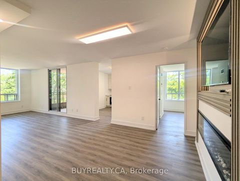 Photo 1 at 308 - 256 Doris Avenue, Willowdale East, Toronto