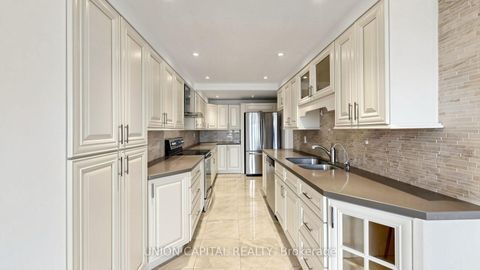 Photo 9 at 1405 - 62 Wellesley Street W, Bay Street Corridor, Toronto