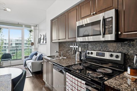 Photo 5 at 711 - 215 Fort York Boulevard, Niagara, Toronto