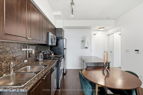 Photo 6 at 711 - 215 Fort York Boulevard, Niagara, Toronto