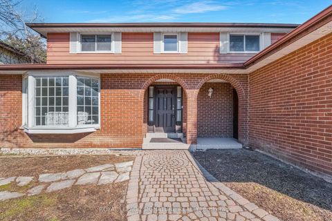 Photo 2 at 3161 Bayview Avenue, Bayview Village, Toronto