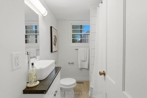 Photo 11 at 7 Heyworth Crescent, Danforth, Toronto