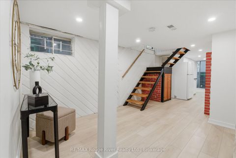 Photo 13 at 7 Heyworth Crescent, Danforth, Toronto