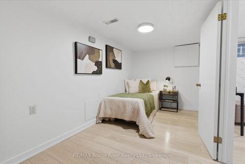 Photo 15 at 7 Heyworth Crescent, Danforth, Toronto
