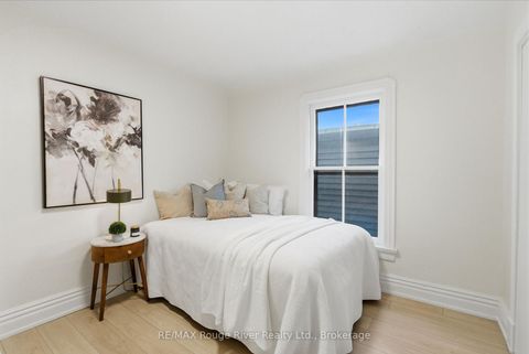 Photo 30 at 7 Heyworth Crescent, Danforth, Toronto