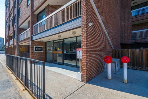 Photo 2 at 205 - 4062 Lawrence Avenue E, West Hill, Toronto