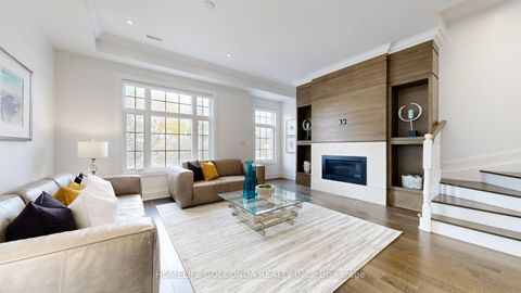 Photo 4 at 2466B Bayview Avenue, York Mills, Toronto