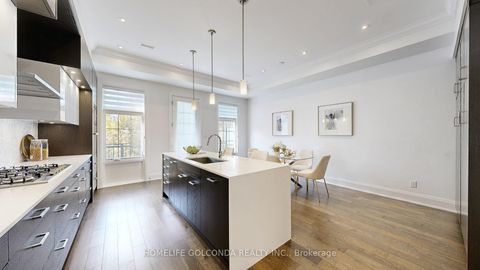 Photo 18 at 2466B Bayview Avenue, York Mills, Toronto