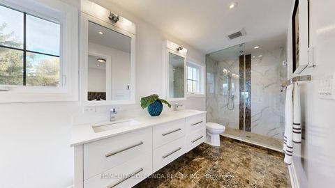 Photo 30 at 2466B Bayview Avenue, York Mills, Toronto