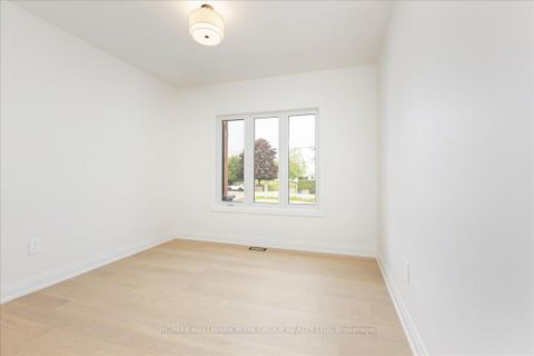 Photo 20 at 147 Lake Drive E, Historic Lakeshore Communities, Georgina