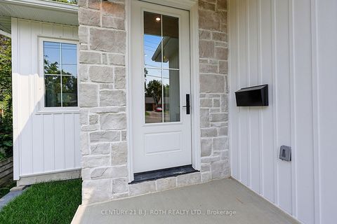 Photo 3 at 75 Vancouver Street, Codrington, Barrie