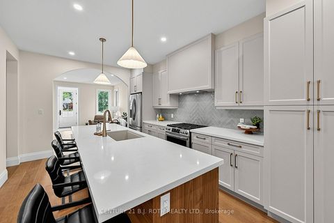 Photo 10 at 75 Vancouver Street, Codrington, Barrie