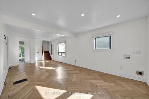Photo 8 at 153 Clarence Street, West Woodbridge, Vaughan