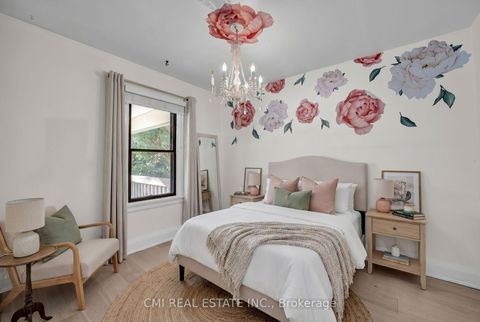 Photo 13 at 153 Clarence Street, West Woodbridge, Vaughan