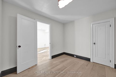 Photo 14 at 153 Clarence Street, West Woodbridge, Vaughan
