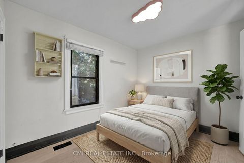 Photo 16 at 153 Clarence Street, West Woodbridge, Vaughan