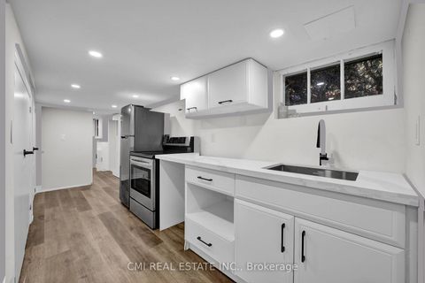 Photo 27 at 153 Clarence Street, West Woodbridge, Vaughan