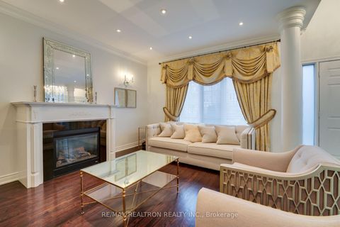 Photo 14 at 117 Theodore Place, Yorkhill, Vaughan