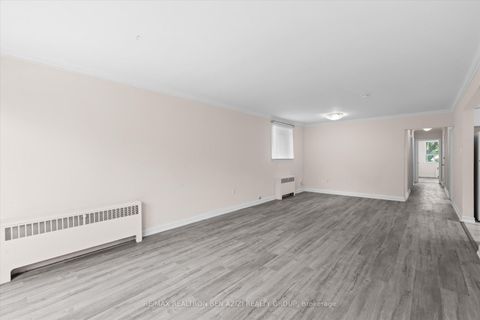 Photo 6 at 304 Roselawn Avenue, Eglinton, Toronto
