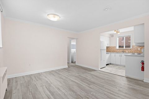 Photo 8 at 304 Roselawn Avenue, Eglinton, Toronto