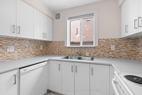 Photo 10 at 304 Roselawn Avenue, Eglinton, Toronto
