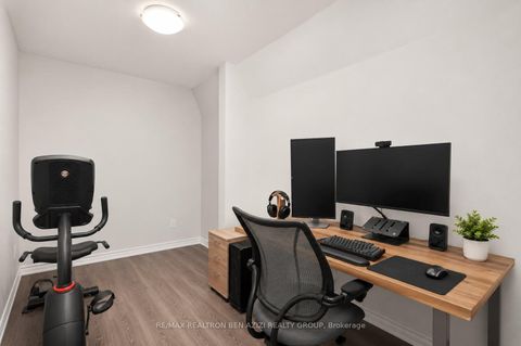 Photo 23 at 304 Roselawn Avenue, Eglinton, Toronto